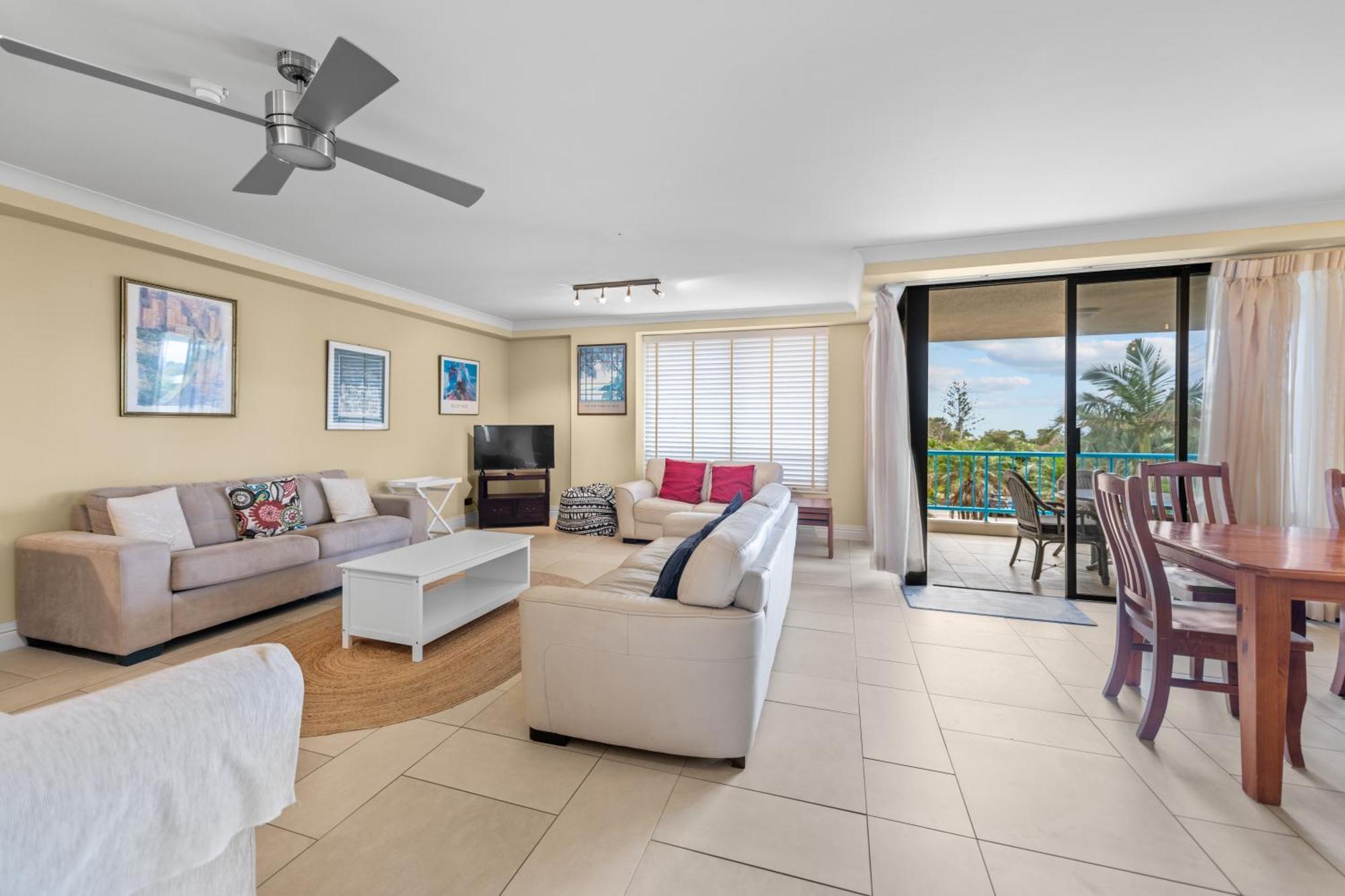 Burgess @ Kings Beach Apartments กาเลาดรา ภายนอก รูปภาพ